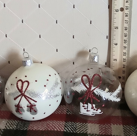 HANDMADE GLASS ORNAMENTS - Picture 2 of 3